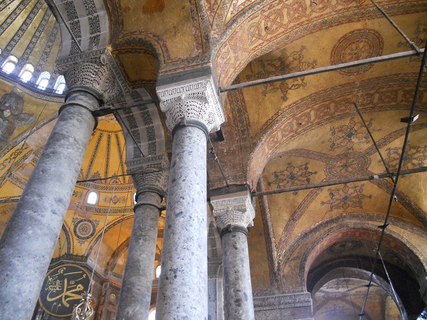 Truva Mermer Osmanli Sanati Osmanli Mimarisi Osmanli Sanati Sutun Ve Sutun Basliklari Somine Sominler Camiler Cami Cami Islemesi Turk Hamami Hamam Modern Mermer Modern Isleme Sanat Mermer Sanati Osmanti Cesmesi Cesme