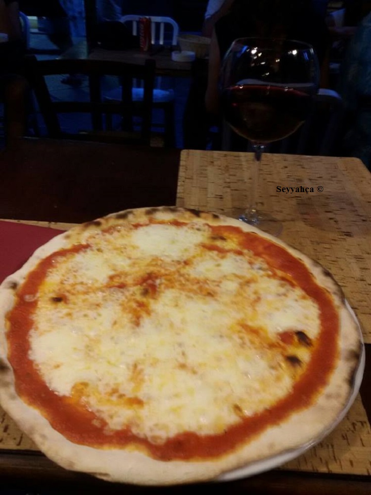 İtalyan Pizzası