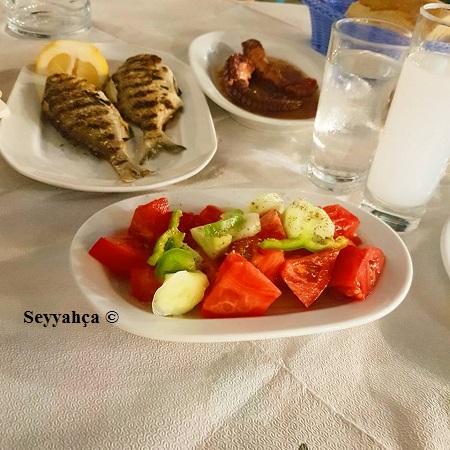 yannis-ouzeri-yemek